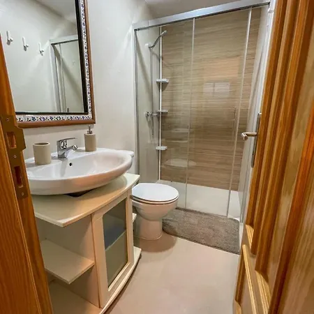 Yurena's Corner アパート